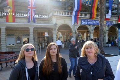 Auch Frau Pouget freut sich auf den Europapark  (Bild vergr&ouml;&szlig;ern)