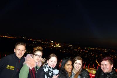 &Uuml;ber den D&auml;chern von Stuttgart (Fernsehturm)  (Bild vergr&ouml;&szlig;ern)