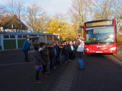 Foto des Albums: Busschule der 3. Schuljahre (23.11.2017)