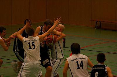 Foto des Albums: USV Potsdam verliert Aufstiegskampf bei den Baskets Brandenburg (15.03.2008)