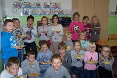 Foto des Albums: Weihnachtsbasteln der Klassen 2c und 3c