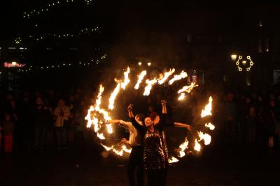 Foto des Albums: Adventsleuchten auf dem Wittstocker Marktplatz 2017 (05.12.2017)