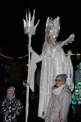 Foto des Albums: Adventsleuchten auf dem Wittstocker Marktplatz 2017 (05.12.2017)