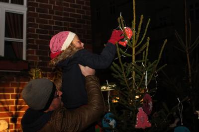 Foto des Albums: Adventsleuchten auf dem Wittstocker Marktplatz 2017 (05.12.2017)