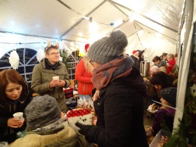 Foto des Albums: Weihnachtsmarkt Goethe-Grundschule (05.12.2017)