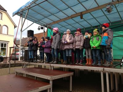 Foto des Albums: Singen beim "Sterntalermarkt"