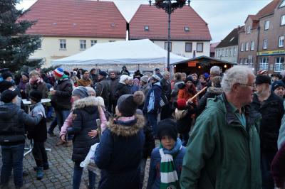 Foto des Albums: 16. Adventsbild: TuS Neukalen 1990 e.V.