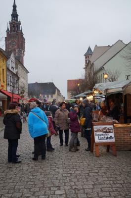 Foto des Albums: Weihnachtsmarkt der regionalen Besonderheiten in der historischen Altstadt Dahme/Mark (16.12.2017)