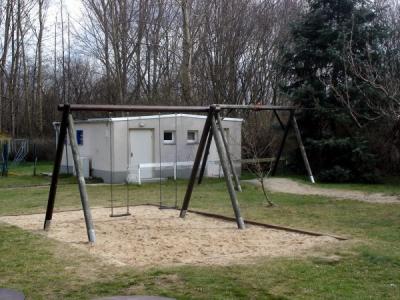Foto des Albums: Unser Spielplatz in Kiebitz (28. 03. 2008)