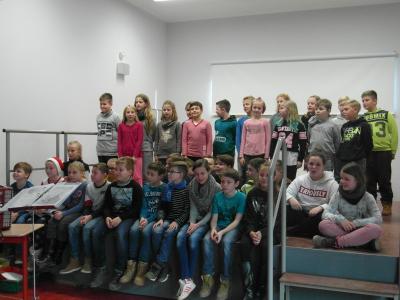 Foto des Albums: Klingende Weihnacht in der Grundschule (21.12.2017)