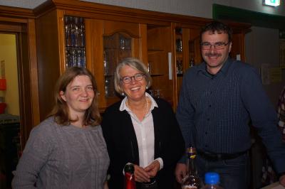 Die Helfer hinter der Bar Michaela Eschwey, Kathrin Lorenz und Stefan Eschwey 