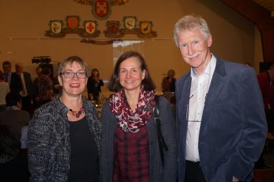 Kirsten Ehrhardt (1. Vorsitzenden der Elterinitiative Rhein-Neckar Gemeinsam leben &ndash; Gemeinsam lernen e.V.), Dorothea Terpitz (1. Vorsitzende Gemeinsam leben Hessen e.V.) und Stefan Ringer (Parit&auml;tischer Wohlfahrtsverband) 