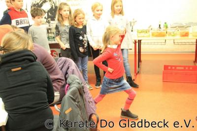Foto des Albums: Weihnachtsfeier im Karate Do Gladbeck 2017