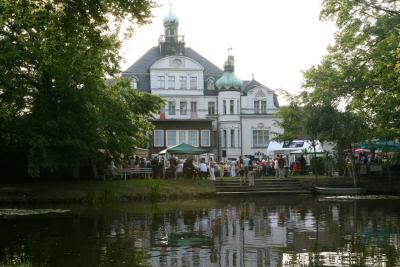 Foto des Albums: Historische Nacht und Wasserfest in Uebigau (13. 07. 2007)