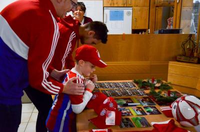 Foto des Albums: Weihnachtsfeier Bavaria 12 Simbach - Besuch von Sven Ulreich