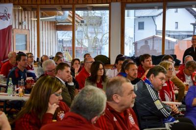 Foto des Albums: Weihnachtsfeier Bavaria 12 Simbach - Besuch von Sven Ulreich