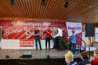 Foto des Albums: Weihnachtsfeier Bavaria 12 Simbach - Besuch von Sven Ulreich