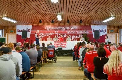 Foto des Albums: Weihnachtsfeier Bavaria 12 Simbach - Besuch von Sven Ulreich