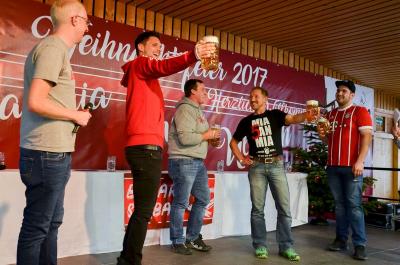 Foto des Albums: Weihnachtsfeier Bavaria 12 Simbach - Besuch von Sven Ulreich