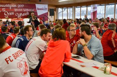 Foto des Albums: Weihnachtsfeier Bavaria 12 Simbach - Besuch von Sven Ulreich