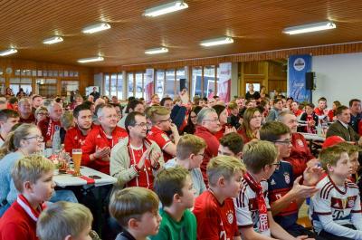 Foto des Albums: Weihnachtsfeier Bavaria 12 Simbach - Besuch von Sven Ulreich