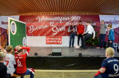 Foto des Albums: Weihnachtsfeier Bavaria 12 Simbach - Besuch von Sven Ulreich