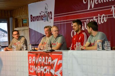 Foto des Albums: Weihnachtsfeier Bavaria 12 Simbach - Besuch von Sven Ulreich