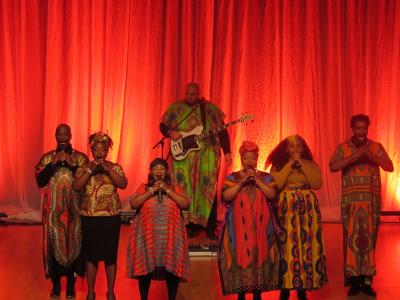 Foto des Albums: THE BEST OF BLACK GOSPEL