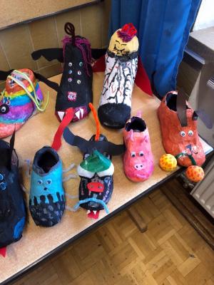 Foto des Albums: Verfremdete Schuhe Klasse 4c
