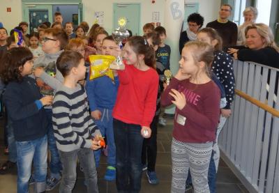 Foto des Albums: Januar: Pokal für den ordentlichsten Klassenraum (31.01.2018)