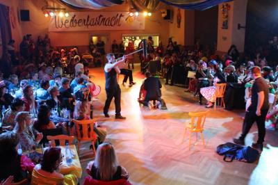 Foto des Albums: Weiberfastnacht 2018