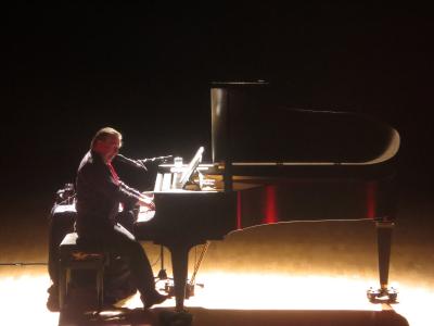 Foto des Albums: Valentinstag: "One Piano - One Voice"