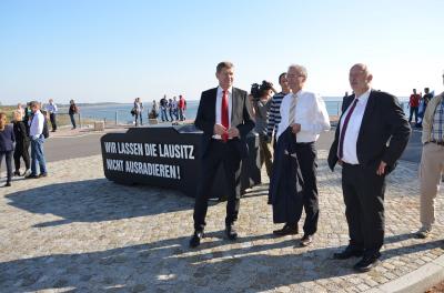 Besuch Kohlekommission in Gro&szlig;r&auml;schen  (Bild vergr&ouml;&szlig;ern)