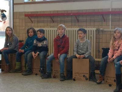 Foto des Albums: Cajon- Projekttag "Gemeinsam Rhythmus finden"