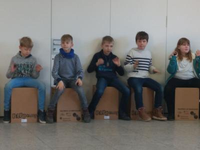 Foto des Albums: Cajon- Projekttag "Gemeinsam Rhythmus finden"
