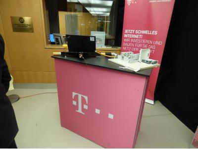 Vorschaubild: Hildburghausen wurde ausgewählt - für superschnelles Internet: Präsentationsstand der Telekom
