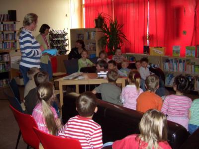 Foto des Albums: Besuch der Maxigruppe aus dem Kindergarten Zielitz  (30. 04. 2008)