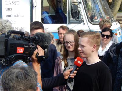 Foto des Albums: Robur-Bus des rbb in Glöwen