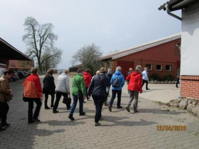 Foto des Albums: Besichtigung der Bunkemühler Hofkäserei in Warpe