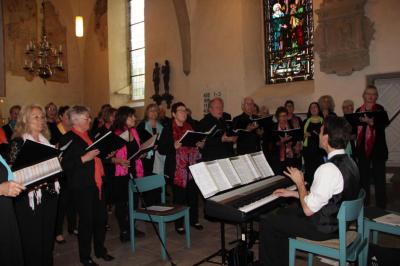 Foto des Albums: Kirche Apelern 2018