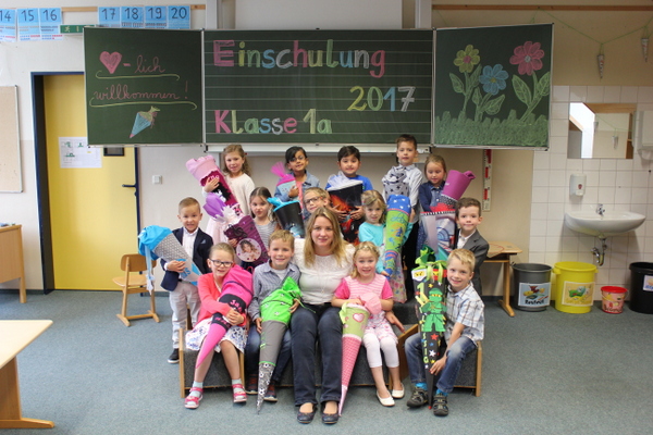 Bild: Schnell noch ein 1. Klassenfoto ...