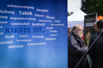Karate ist... 