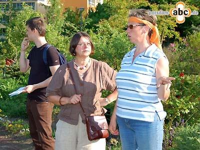 Foto des Albums: Cornelia Behm besucht den Integrationsgarten Potsdam (13.05.2008)