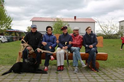 Foto des Albums: Maubaum aufstellen / Kinder- und Familienfest in Leezen