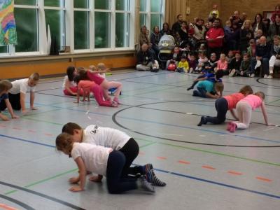 Foto des Albums: Tanzwoche 2018 und Einweihung des neuen Spielgeräts