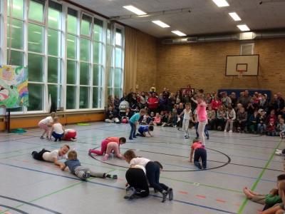 Foto des Albums: Tanzwoche 2018 und Einweihung des neuen Spielgeräts