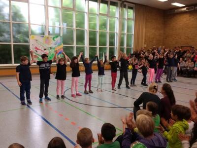 Foto des Albums: Tanzwoche 2018 und Einweihung des neuen Spielgeräts