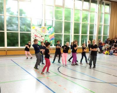 Foto des Albums: Tanzwoche 2018 und Einweihung des neuen Spielgeräts