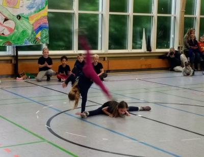 Foto des Albums: Tanzwoche 2018 und Einweihung des neuen Spielgeräts