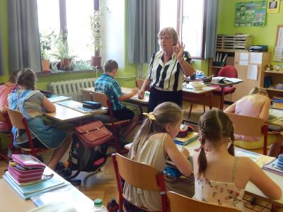 Foto des Albums: Schule früher Klasse 4a und 4b